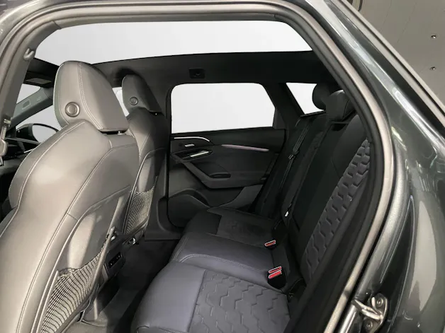 Audi A6 Avant e-tron quattro