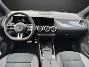 Mercedes-Benz GLA 200 7G-DCT Night Star