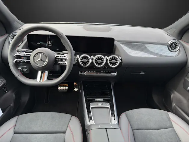 Mercedes-Benz GLA 200 7G-DCT Night Star