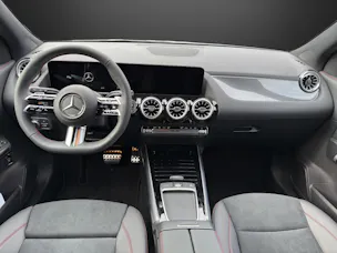 Mercedes-Benz GLA 200 7G-DCT Night Star
