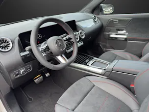 Mercedes-Benz GLA 200 7G-DCT Night Star
