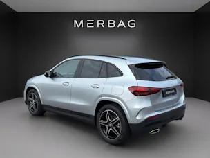 Mercedes-Benz GLA 200 7G-DCT Night Star