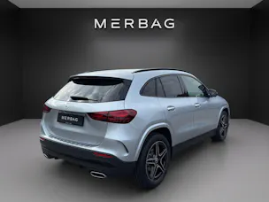 Mercedes-Benz GLA 200 7G-DCT Night Star