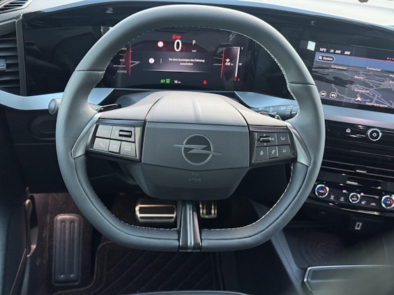 Vehicle image 12 Vehicle image 12