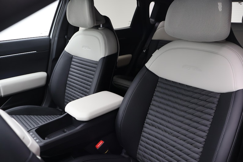 Vehicle image KIA EV4