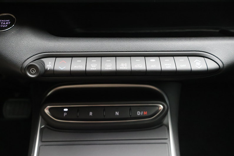 Vehicle image JEEP AVENGER