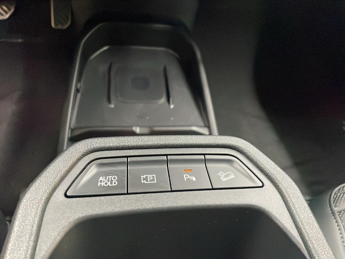 Vehicle image KIA EV4