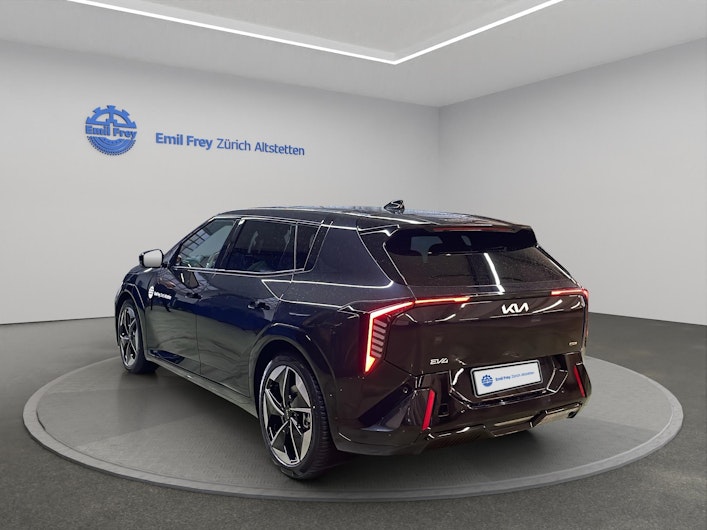 Vehicle image KIA EV4