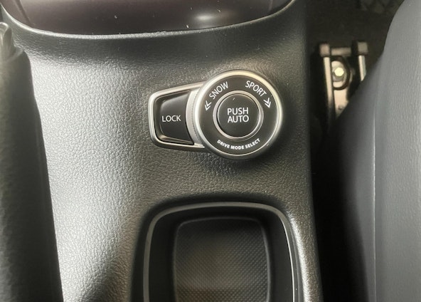 Vehicle image 10 Vehicle image 10