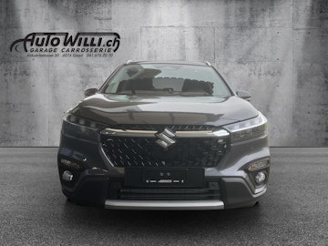 Vehicle image SUZUKI S-CROSS 0 Vehicle image SUZUKI S-CROSS 0