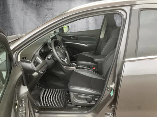 Suzuki S-Cross 1.4 T Compact Top Hybrid 4x4