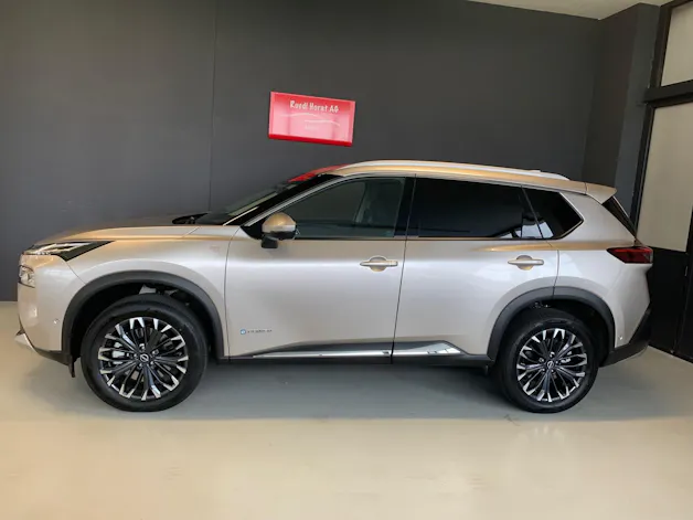 Nissan X-Trail 1.5 VC-T Tekna+ e-4orce 7P