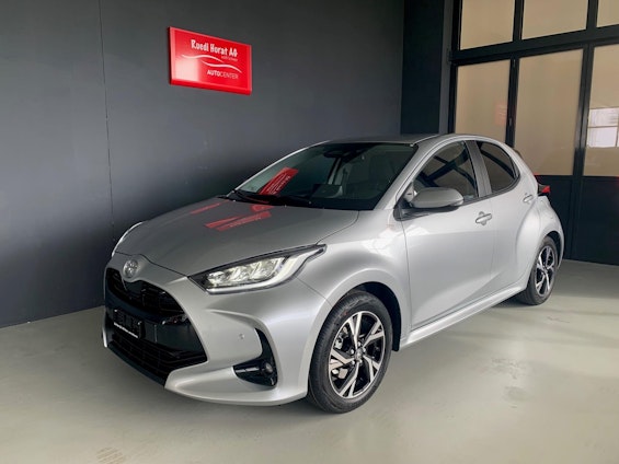 First vehicle image First vehicle image