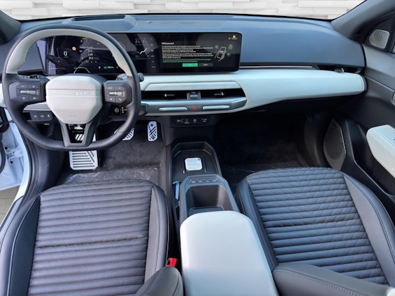 Vehicle image 6 Vehicle image 6