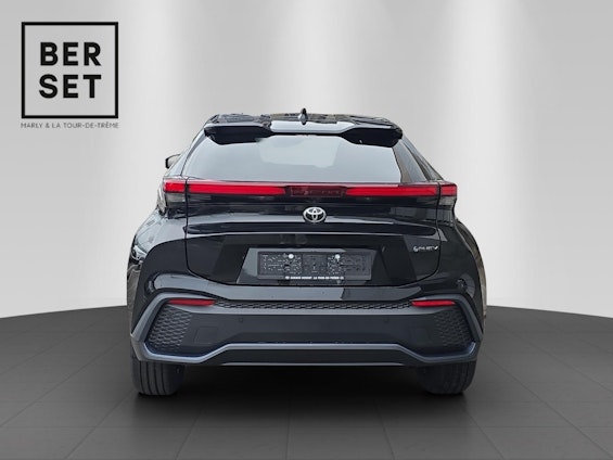 Vehicle image 3 Vehicle image 3