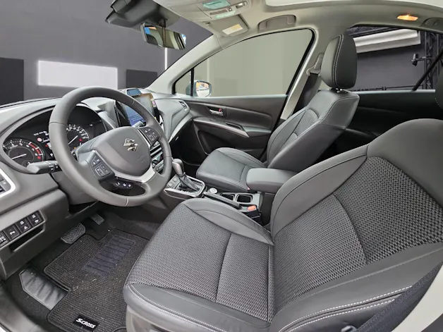 Suzuki S-Cross 1.4 T Compact Top Hybrid 4x4