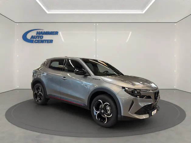 Alfa Romeo Junior 1.2 Ibrida Speciale