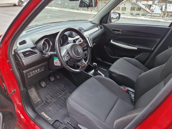 Vehicle image 8 Vehicle image 8