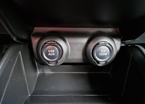 Vehicle image 16 Vehicle image 16