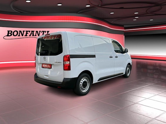 Vehicle image 8 Vehicle image 8