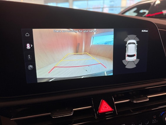 Vehicle image 10 Vehicle image 10