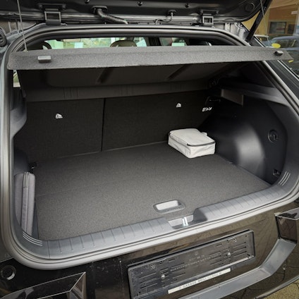 Vehicle image 18 Vehicle image 18