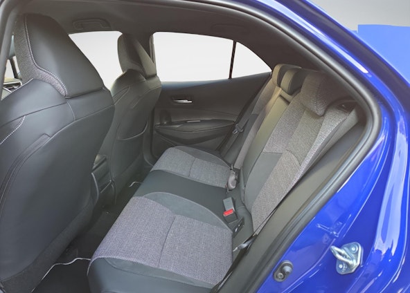 Vehicle image 14 Vehicle image 14