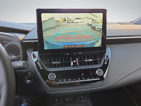 Vehicle image 13 Vehicle image 13