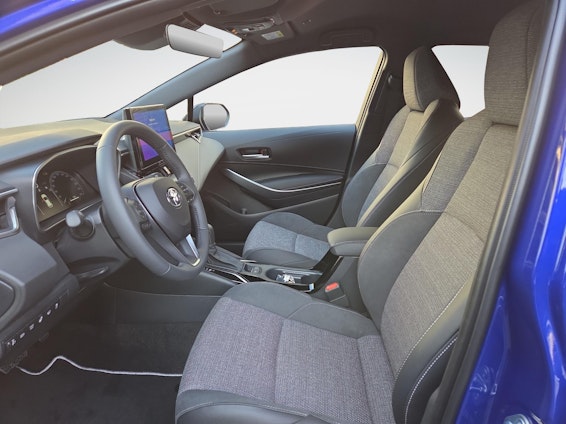 Vehicle image 8 Vehicle image 8