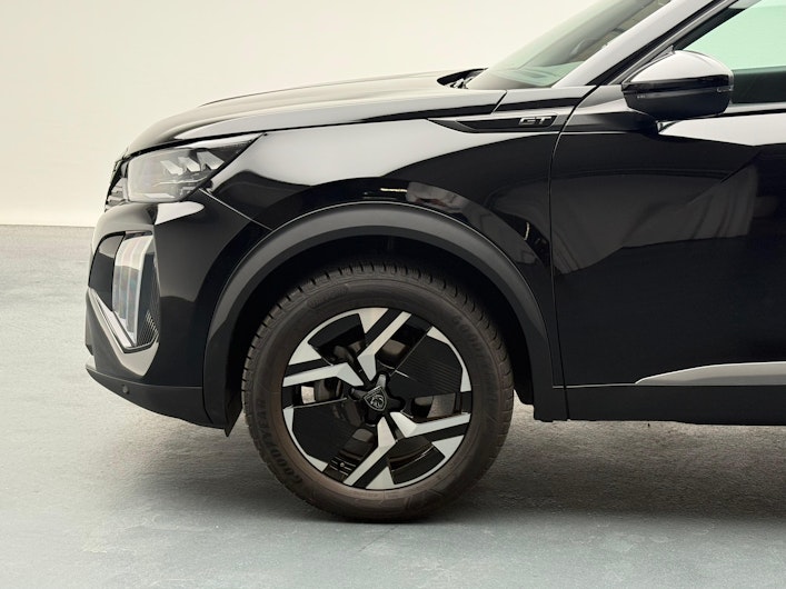 Vehicle image PEUGEOT 2008