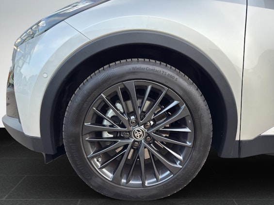 Vehicle image 18 Vehicle image 18