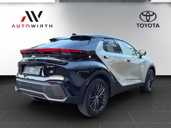 Vehicle image 4 Vehicle image 4