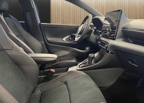 Vehicle image 15 Vehicle image 15