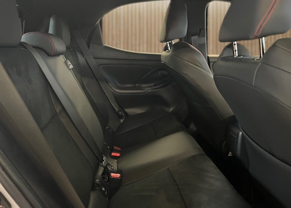 Vehicle image 13 Vehicle image 13