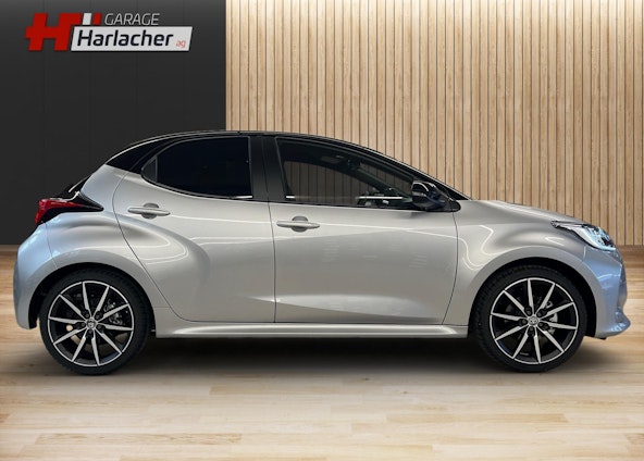 Vehicle image 3 Vehicle image 3