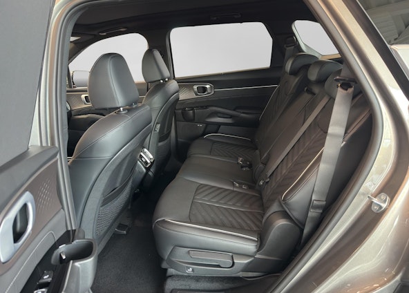 Vehicle image 6 Vehicle image 6