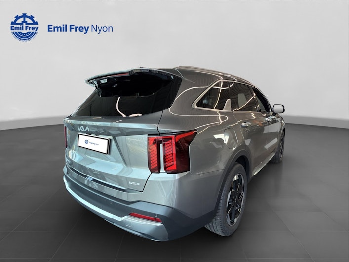 Vehicle image KIA SORENTO