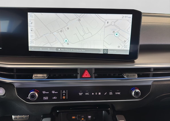 Vehicle image 4 Vehicle image 4