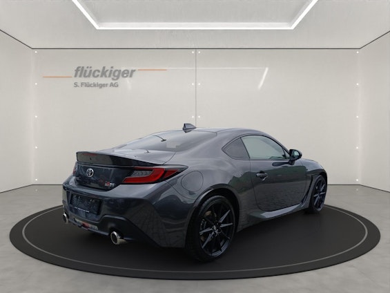 Vehicle image 4 Vehicle image 4