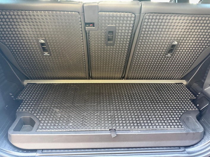 image du véhicule LAND ROVER DEFENDER