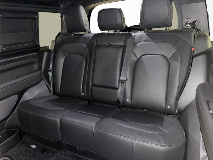 image du véhicule LAND ROVER DEFENDER