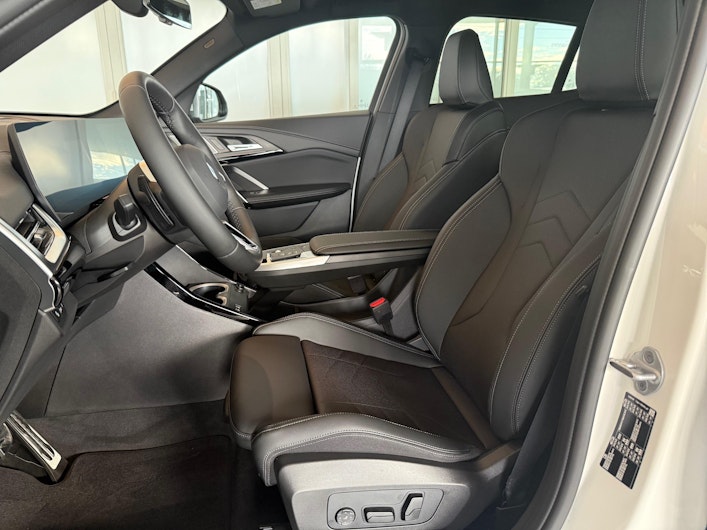 Vehicle image BMW X2