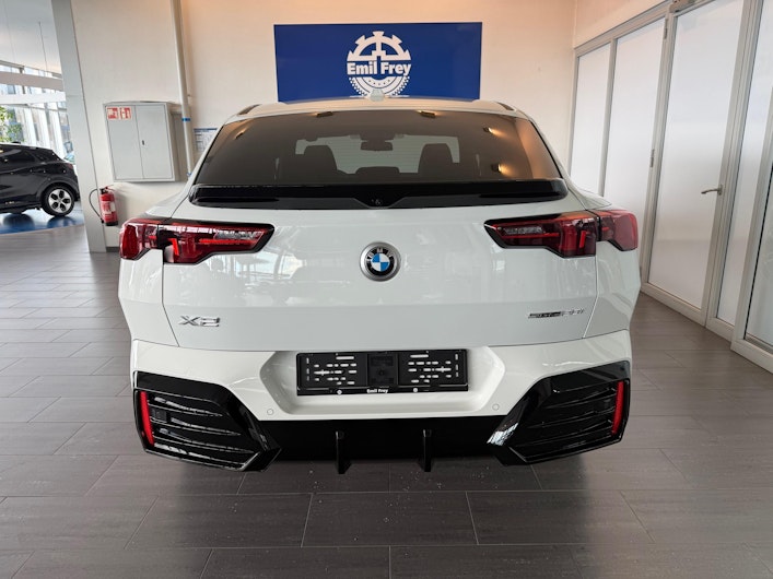 Vehicle image BMW X2