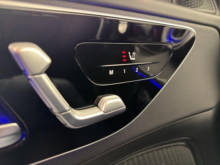 Vehicle image MERCEDES-BENZ C 220