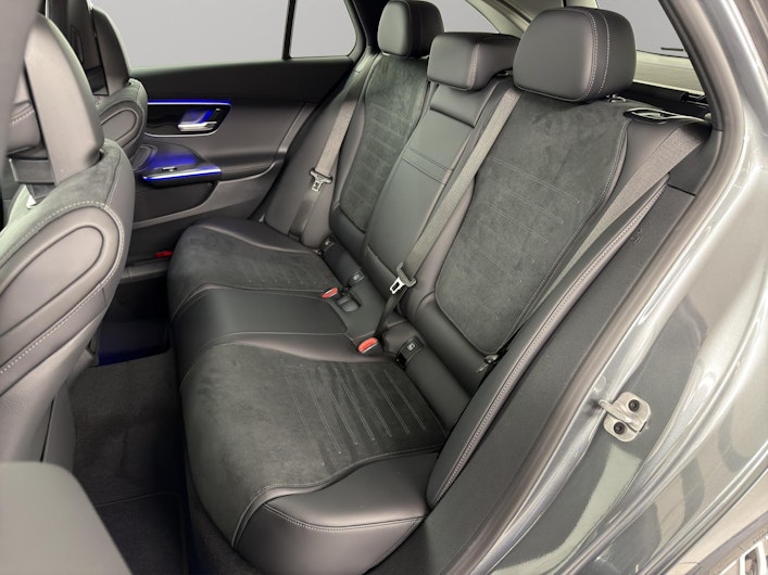 Vehicle image MERCEDES-BENZ C 220