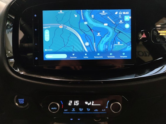 Vehicle image 13 Vehicle image 13