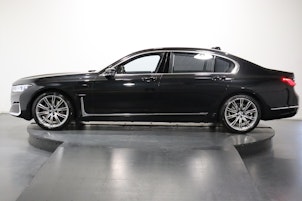 Vehicle image BMW 745Le xDrive SAG