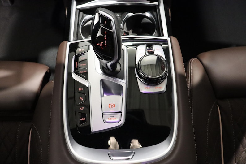 Vehicle image BMW 7 SERIES