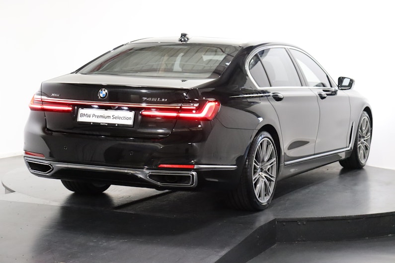 Vehicle image BMW 7 SERIES