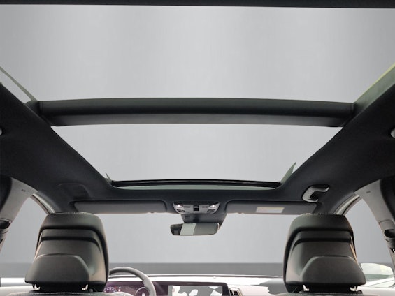 Vehicle image 8 Vehicle image 8